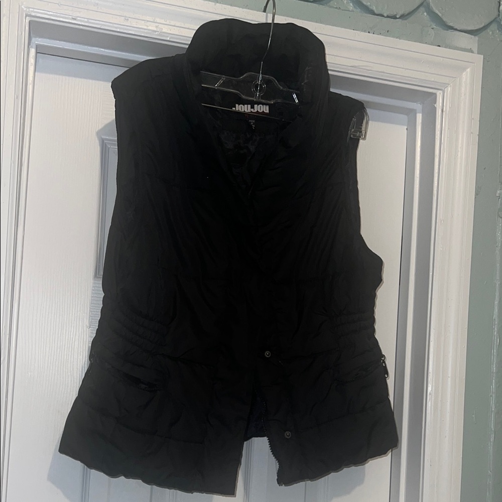 Jou Jou Women's Sleek Black Quilted Vest